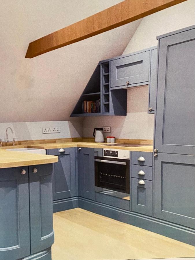 Stunning 2 Bedroom Flat In A Central Location New Alresford Exteriér fotografie